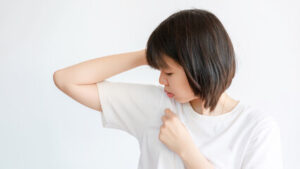 【ワキガとは?】脇の匂いが臭い原因・対策・治療 について皮膚科医が詳しく解説 | 皮膚科疾患&治療辞典